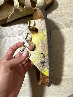 Papillio Sandals By Birkenstock Triple Strap Yellow Floral Women’s Size 6 Narrow